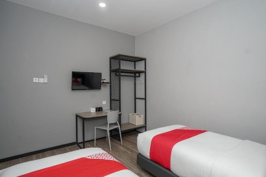 Oyo 568 Rajawali Homestay Palembang Zewnętrze zdjęcie