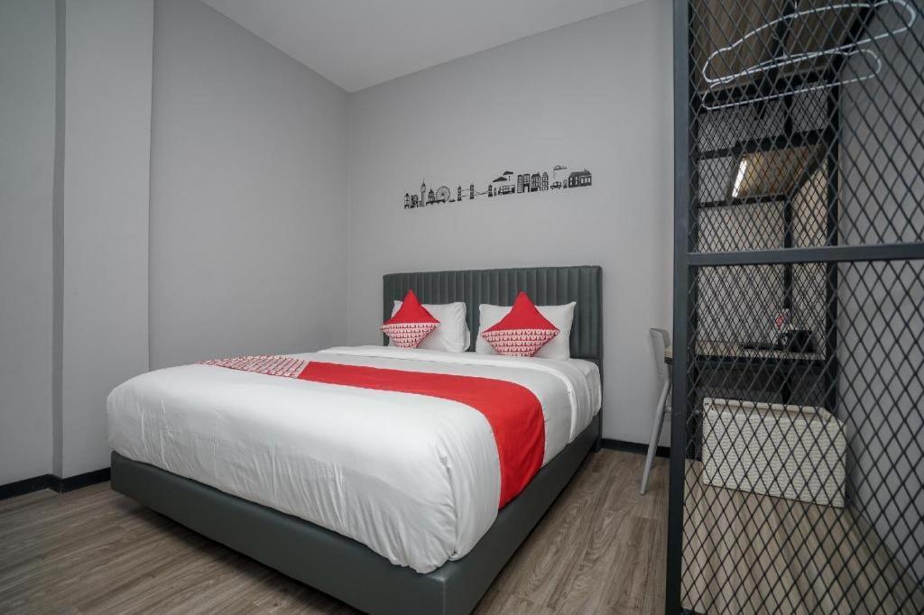 Oyo 568 Rajawali Homestay Palembang Zewnętrze zdjęcie
