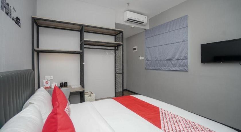 Oyo 568 Rajawali Homestay Palembang Zewnętrze zdjęcie