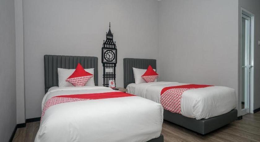 Oyo 568 Rajawali Homestay Palembang Zewnętrze zdjęcie