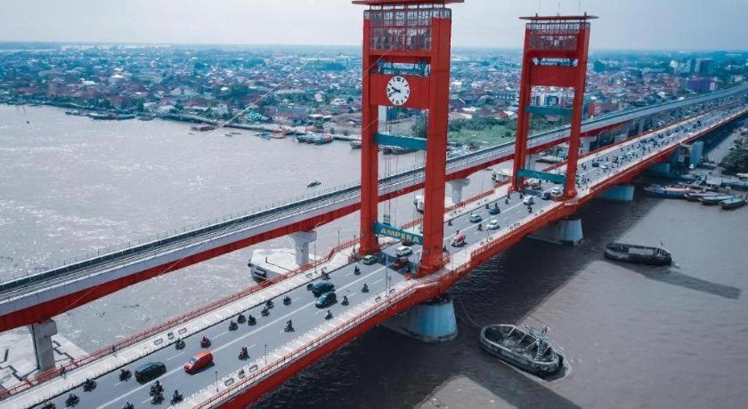 Oyo 568 Rajawali Homestay Palembang Zewnętrze zdjęcie